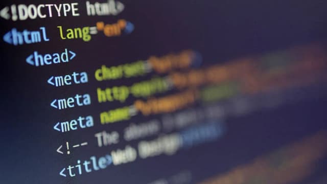 Jak wysłać stronę HTML mailem bez problemów i błędów?